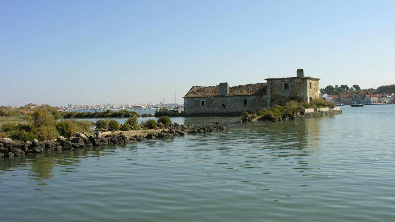 Legendary Bay Suite Tematica Seixal  Εξωτερικό φωτογραφία